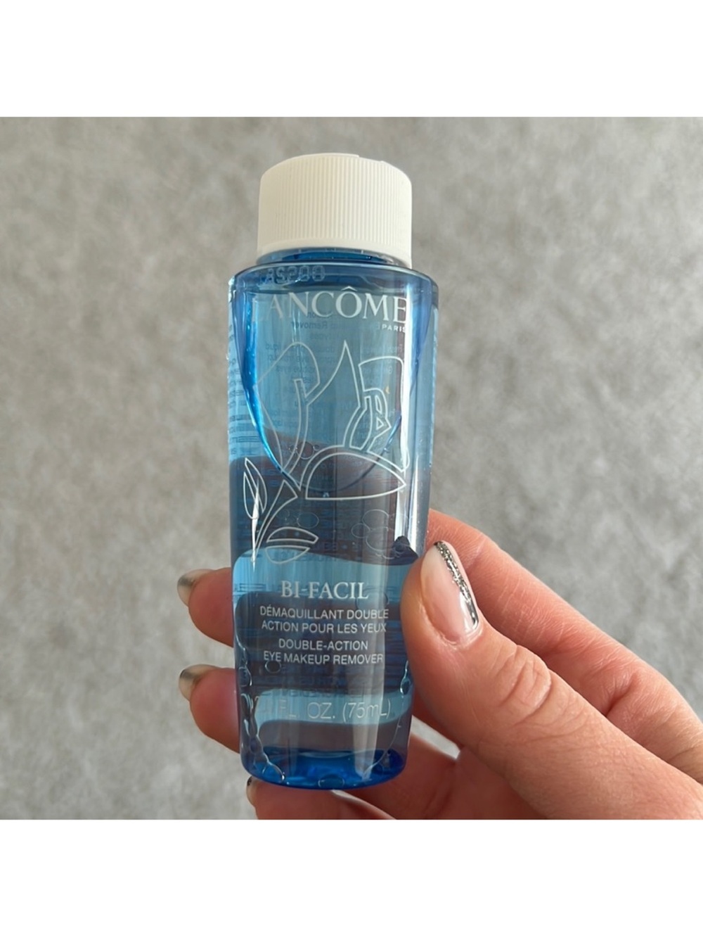 Bi-Facil Double-Action Eye Makeup Remover - Blue